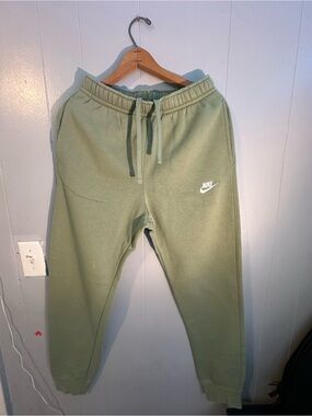 Nike menswear Sage Green Fleece Joggers